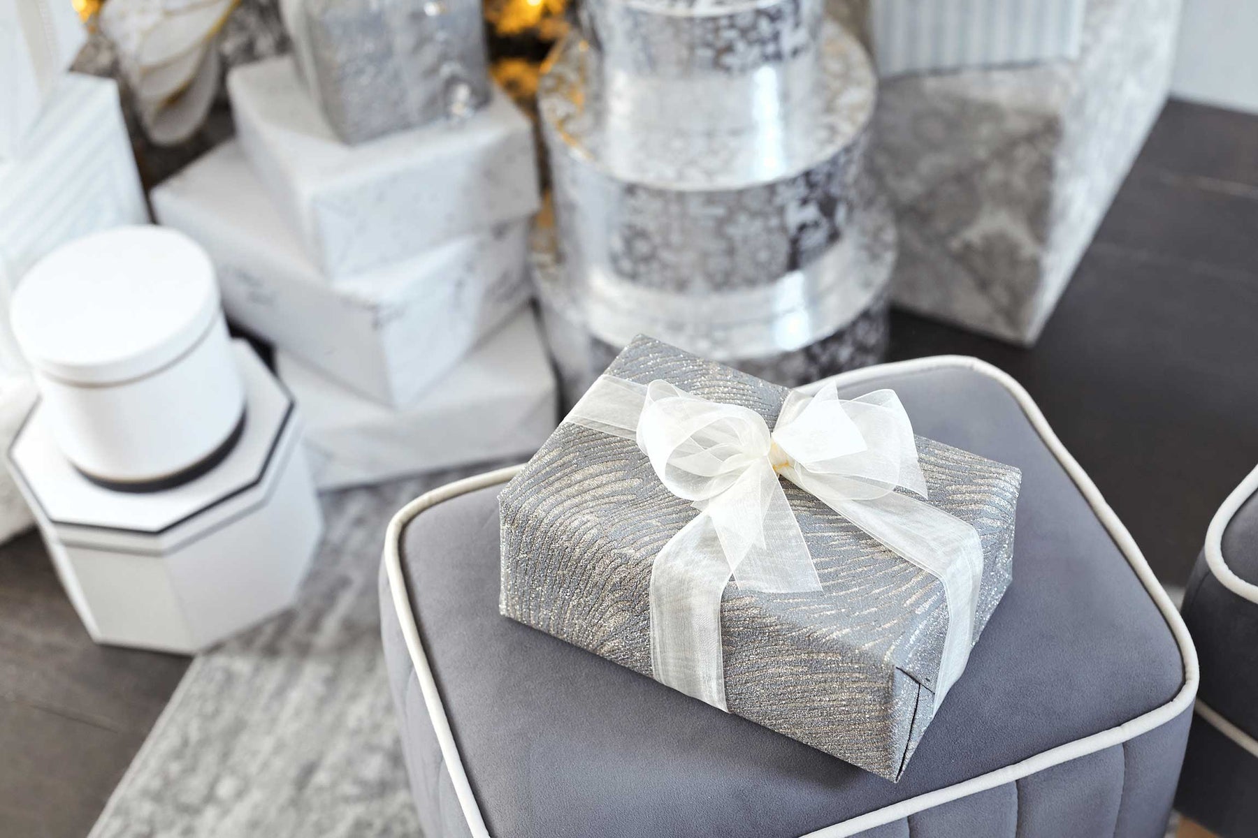 Should You Include Registry Information on the Invitation?