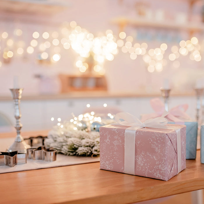 What Should I Write on a Thank You Card for a Baby Shower?