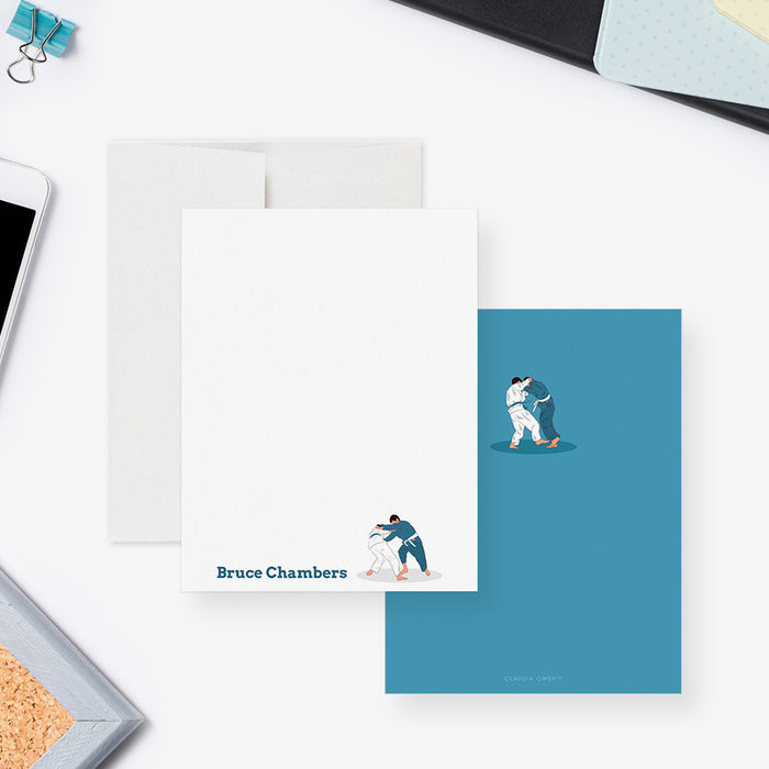 White personalized judo note card with two judokas, beside a blue back featuring the same martial arts illustration.